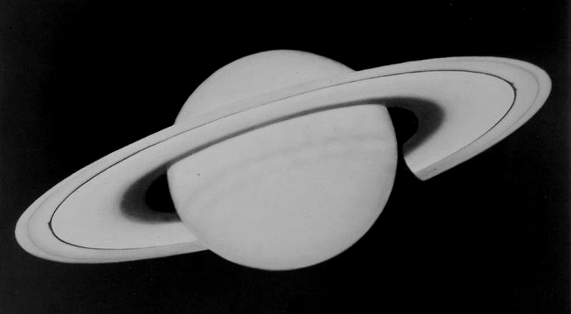 Saturne dessiné par Trouvelot le 30/12/1874. Pastel conservé à l'observatoire de Paris saturne1875